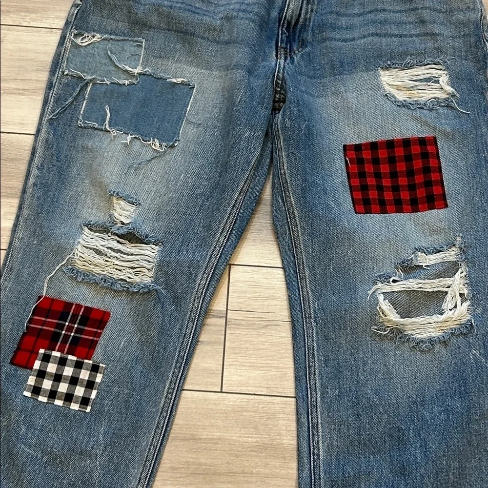 KanCan patchwork boyfriend fit jeans size 32